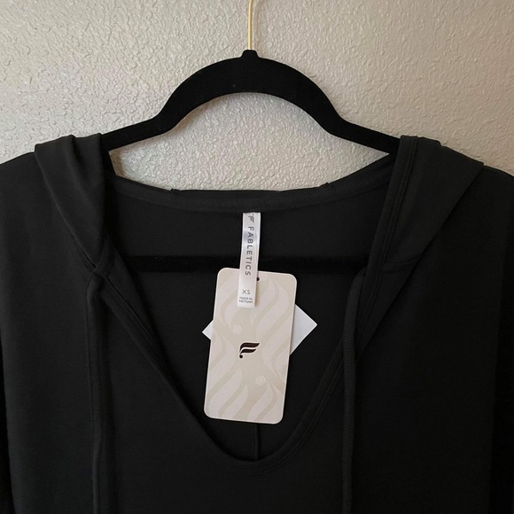 Fabletics Athena Hooded Pull Over II Xs - Picture 2 of 5